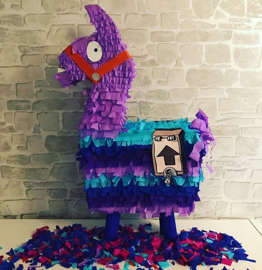Piñata Petreceri pe Instagram